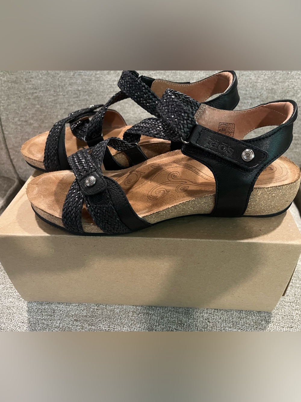 Taos Trulie Sandal - Picture 6 of 8